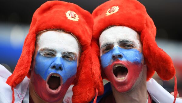 Болельщики сборной России на матче-открытии ЧМ по футболу 2018 в Москве - Sputnik Латвия